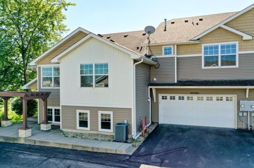 22325 Cameo Ct, Forest Lake, MN, 55025-9239 | Card Image