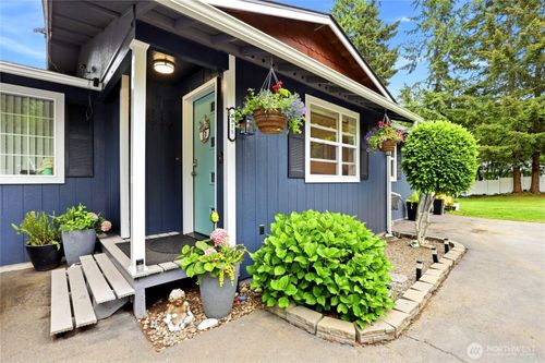 6875 E Fillmore St, Port Orchard, WA, 98366-8452 | Card Image