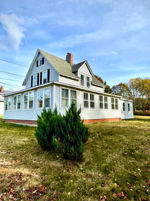 307 Main Street, Ellsworth, ME, 04605 | Card Image