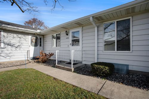 4769 Weston Ave, Kalamazoo, MI, 49006-1373 | Card Image
