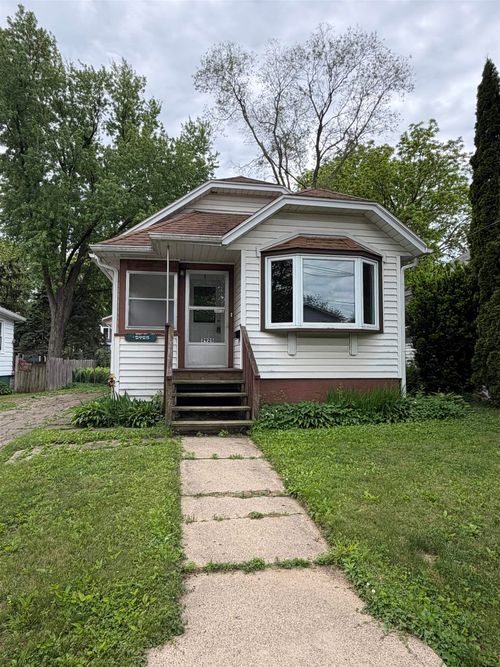 2925 Sachs Street, Madison, WI, 53704 | Card Image