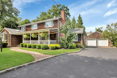 87 Cabot Road, House other with 4 bedrooms, 2 bathrooms and null parking in Massapequa NY | Image 3