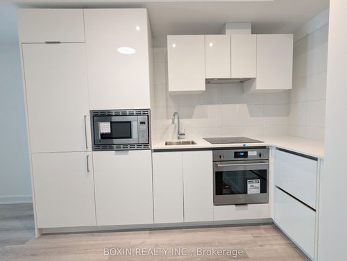 12-121 St Patrick St, Toronto, ON, M5T0B8 | Card Image