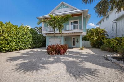 423 Spring Avenue, House other with 5 bedrooms, 3 bathrooms and null parking in Anna Maria FL | Image 2