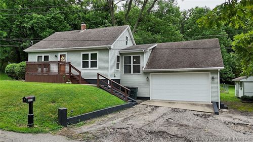 323 E Estella Avenue, New Albany, IN, 47150 | Card Image