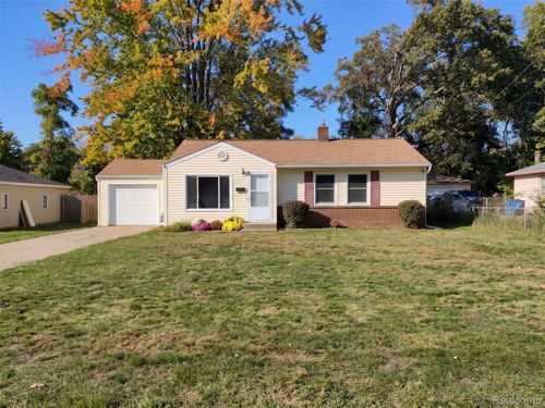 641 Kendalwood Street Ne, Grand Rapids, MI, 49505 | Card Image