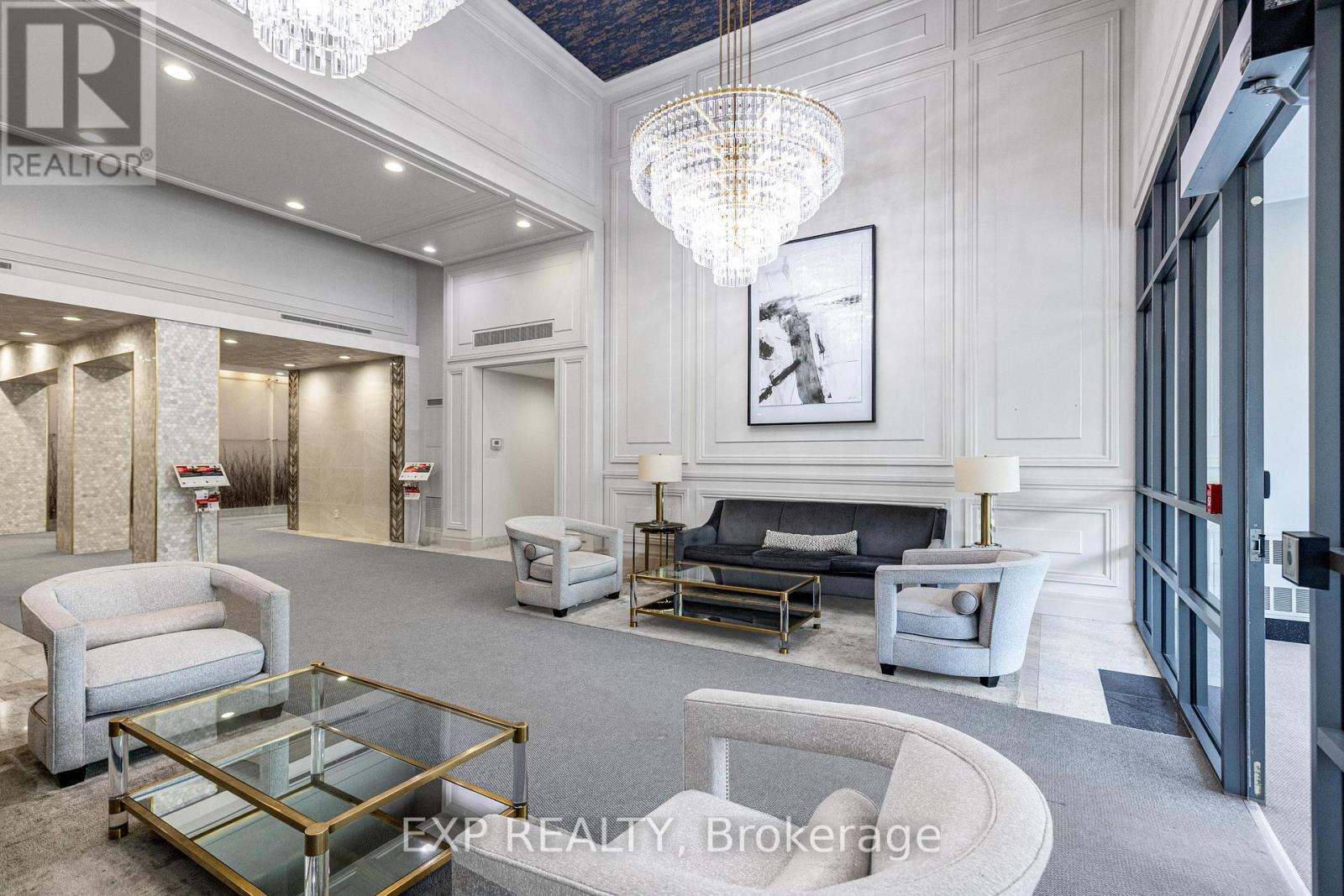 Residential in Toronto (Willowdale East) 4