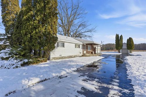 1951 S Homer Rd, Midland, MI, 48640-9557 | Card Image