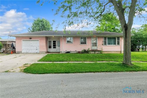 10 Scheiber St, Tiffin, OH, 44883-3133 | Card Image