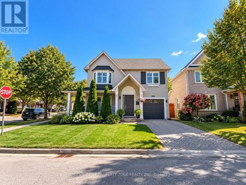 5190 Ridgewell Rd, Burlington, ON, L7L6N8 | Card Image