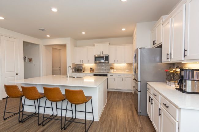 501 Sixpence Ln, House other with 3 bedrooms, 3 bathrooms and 4 parking in Georgetown TX | Image 6