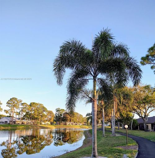 2-442 Pine Glen Ln, Greenacres, FL, 33463-8540 | Card Image