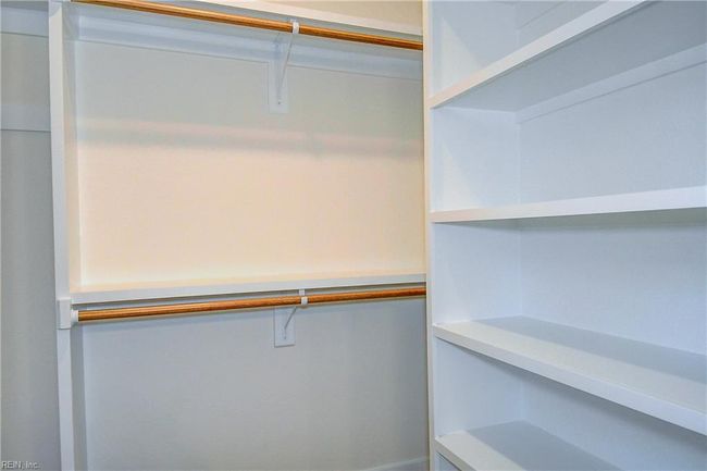 sample photo primary walk-in closet | Image 21