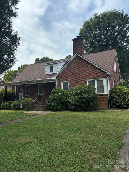 112 S 2nd Ave, Maiden, NC, 28650-1602 | Card Image