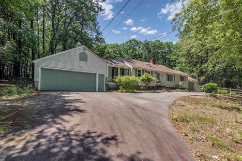 35 Royal Range Rd, Sandown, NH, 03873-2129 | Card Image