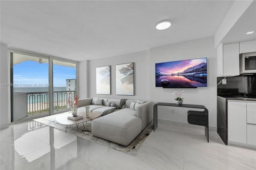 1007-401 Ocean Dr, Miami Beach, FL, 33139 | Card Image