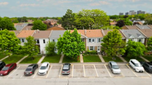 68-1020 Central Park Dr, Brampton, ON, L6S3J5 | Card Image
