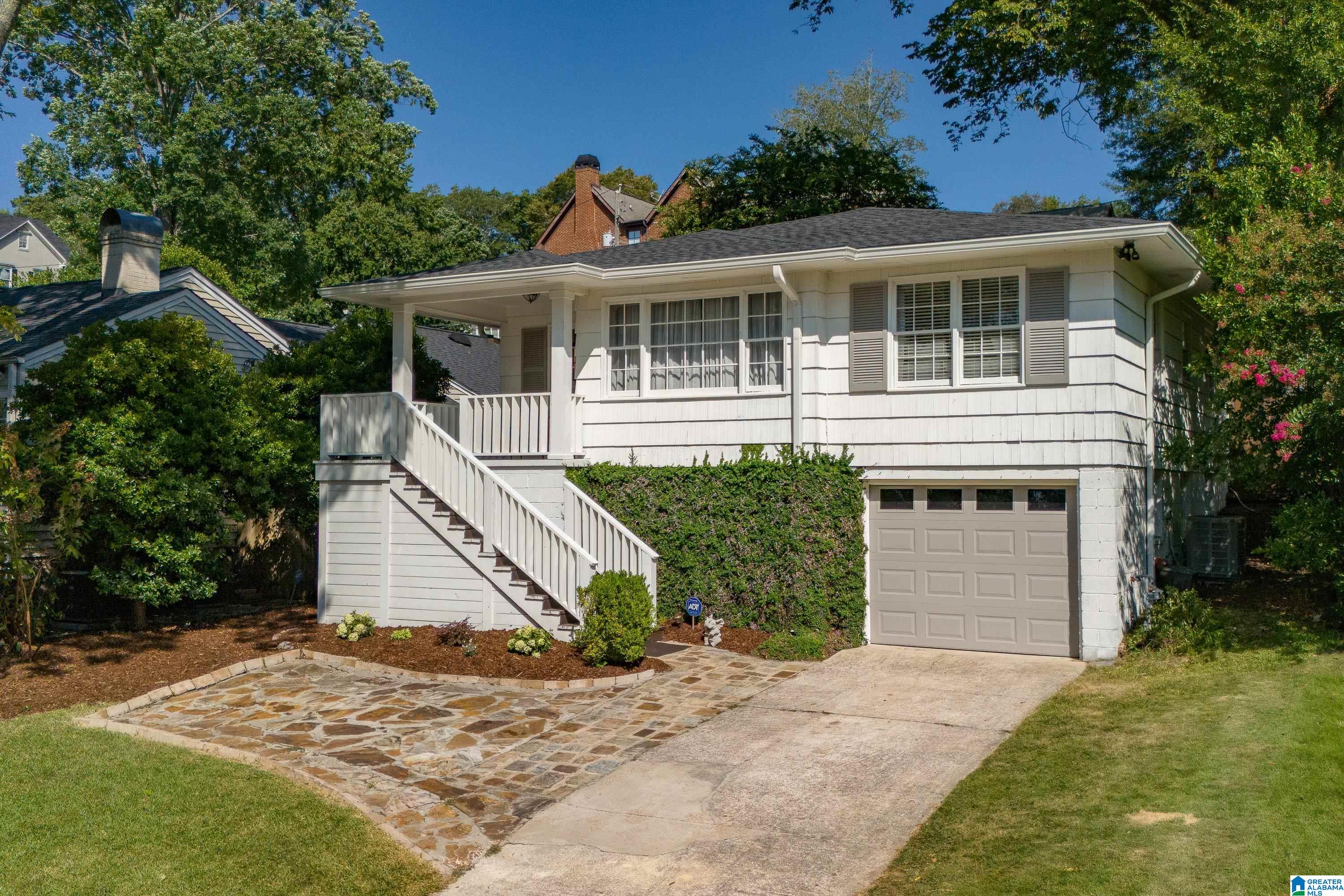 Braddock Ave, Mountain Brk, AL 35213