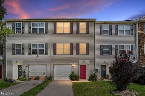868 Aztec Dr, MARTINSBURG, WV, 25405-7096 | Card Image