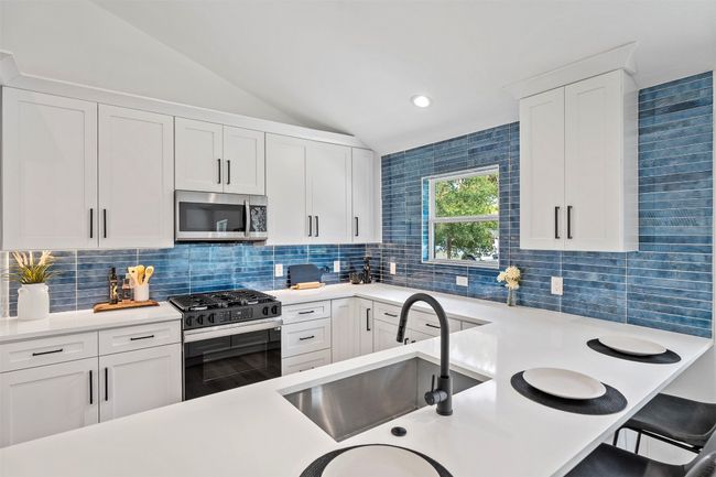 8108 Briarwood Ln, House other with 3 bedrooms, 2 bathrooms and 2 parking in Austin TX | Image 11