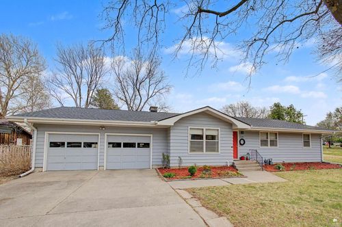 2220 Browning Ave, Manhattan, KS, 66502-1932 | Card Image