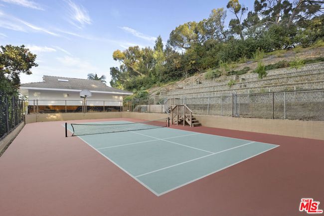 2 Pine Tree Ln, House other with 7 bedrooms, 8 bathrooms and 9 parking in Rolling Hills CA | Image 4
