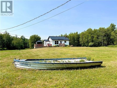 5090 Rte 117, Baie-Sainte-Anne, NB, E9A1R2 | Card Image