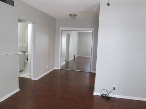 1521-2250 Ne 66th St, Fort Lauderdale, FL, 33308-1238 | Card Image