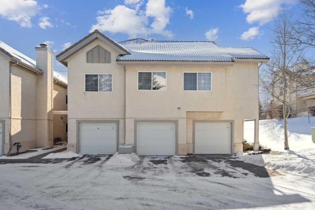 301 Patterson View Sw, Home with 2 bedrooms, 2 bathrooms and 1 parking in Calgary AB | Image 23