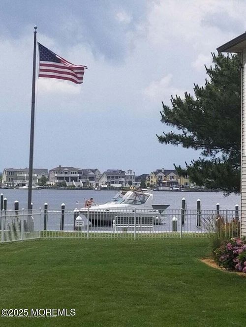 107 Wharfside Dr, Monmouth Beach, NJ, 07750-1261 | Card Image