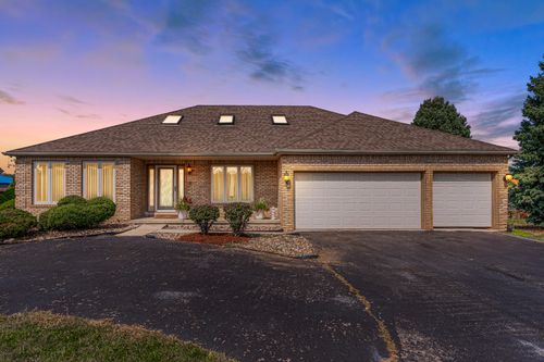 3219 Oregon Trl, Olympia Fields, IL, 60461-1112 | Card Image