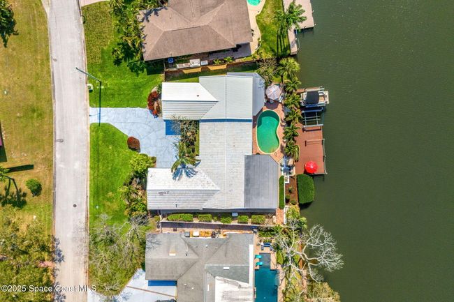 561 Capri Rd, House other with 4 bedrooms, 4 bathrooms and null parking in Cocoa Beach FL | Image 75