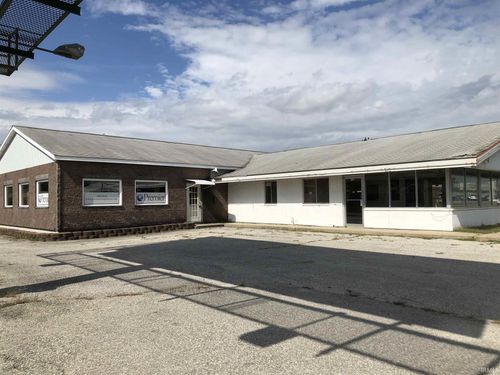 3742 S Western Ave, Marion, IN, 46953-4827 | Card Image