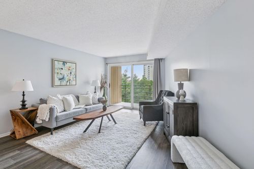 apt-523-1200 Nicollet Mall, Minneapolis, MN, 55403-2408 | Card Image
