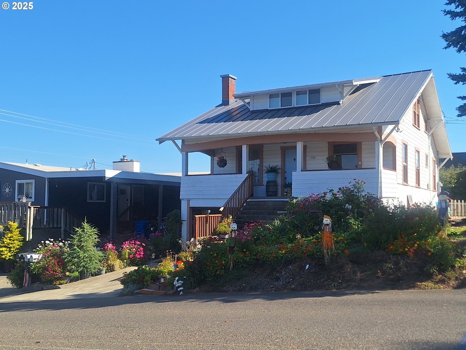 Residential in Reedsport