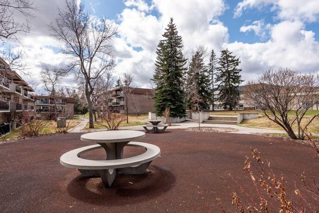 47 - 231 Heritage Dr Se, Condo with 2 bedrooms, 1 bathrooms and 1 parking in Calgary AB | Image 5