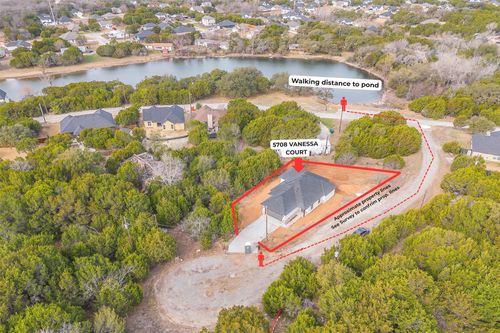 5708 Vanessa Ct, Granbury, TX, 76048-6552 | Card Image