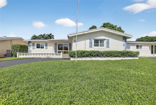 2849 Nw 87th Ave, Sunrise, FL, 33322-2340 | Card Image