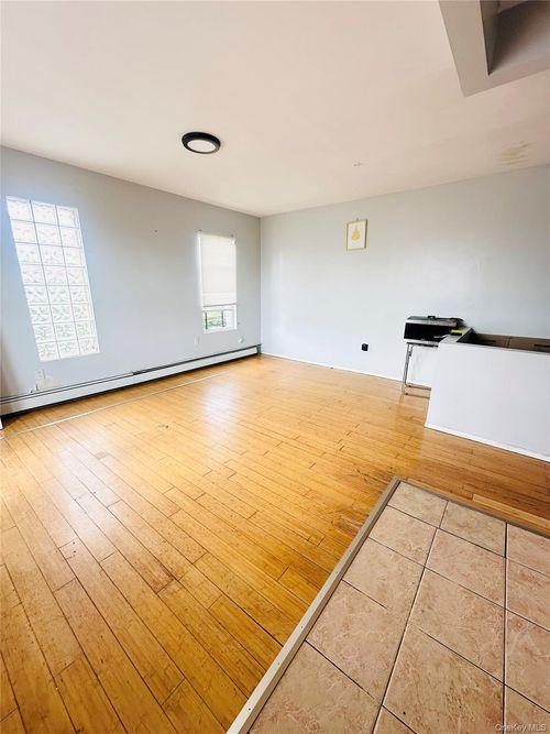 9202 Avenue K, Brooklyn, NY, 11236-4306 | Card Image