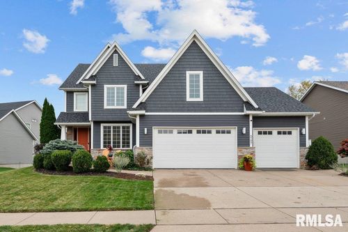 5197 Wingate Ct, Bettendorf, IA, 52722-5387 | Card Image