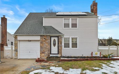 2933 Tulip Ave, Baldwin, NY, 11510-4449 | Card Image