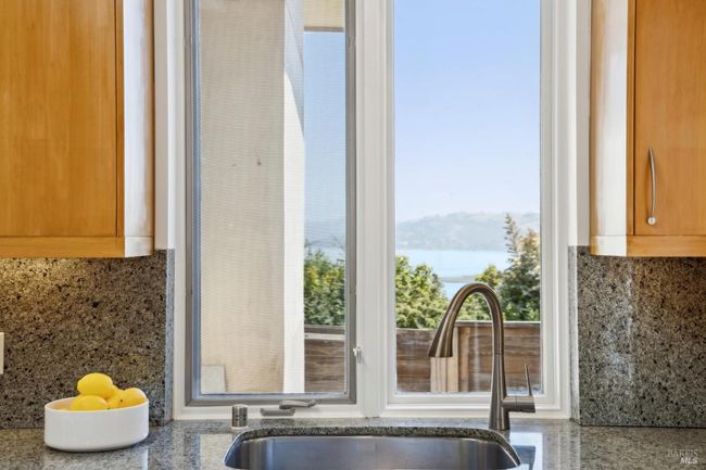 325 Via La Cumbre, House other with 3 bedrooms, 4 bathrooms and 4 parking in Greenbrae CA | Image 4