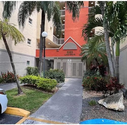 apt-404-8323 Lake Dr, Doral, FL, 33166-7754 | Card Image