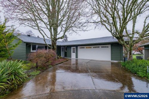 12432 Sw King George Dr, King City, OR, 97224 | Card Image
