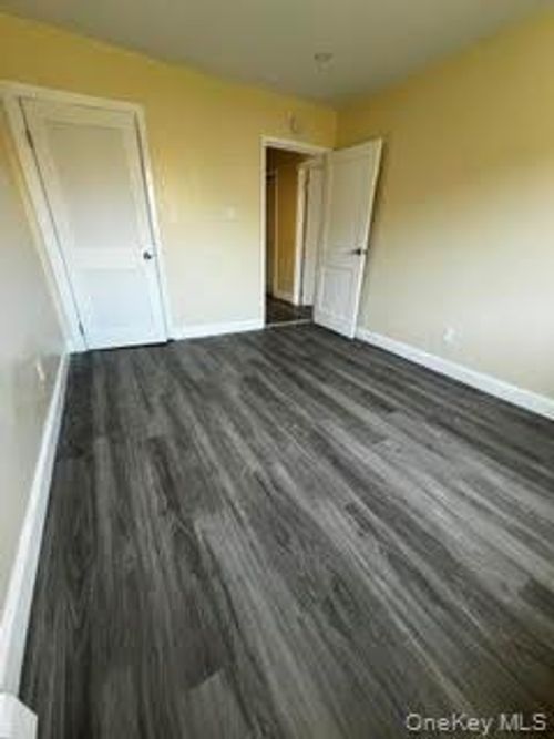 2-917 East 82nd Street, New York, NY, 11236 | Card Image