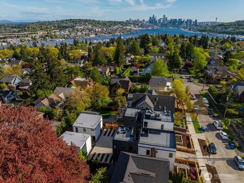 4120 Burke Ave N, Seattle, WA, 98103-8348 | Card Image