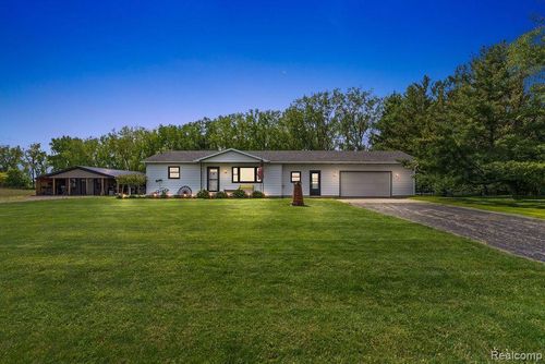 19354 Bueche Rd, New Lothrop, MI, 48460-9643 | Card Image