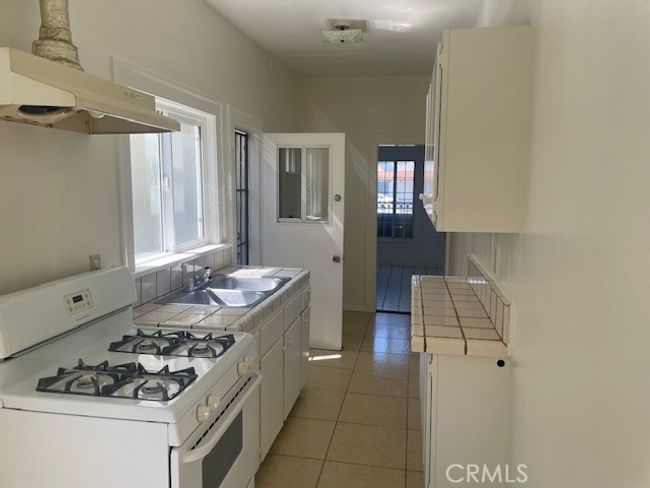 APT-1 - 1738 E 4 Th St, Home with 1 bedrooms, 1 bathrooms and null parking in Long Beach CA | Image 17