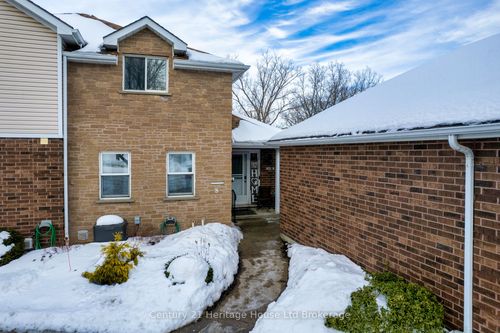 6-169 Bond St, Ingersoll, ON, N5C4C2 | Card Image