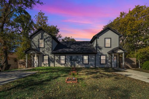 1213 Mill St, Gainesville, TX, 76240-3025 | Card Image